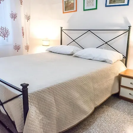 N050 - Numana, Trilocale In Centro Con Portico E Posto Auto *