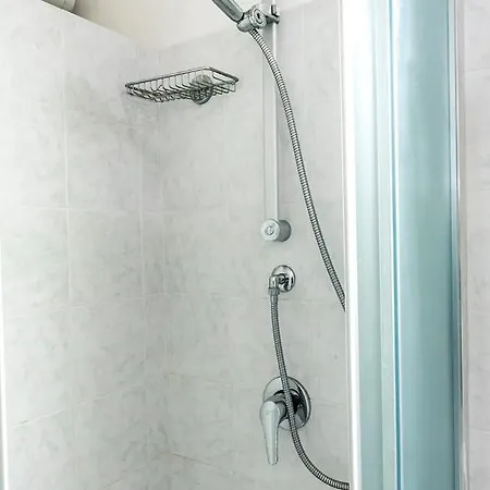 N050 - Numana, Trilocale In Centro Con Portico E Posto Auto Numana