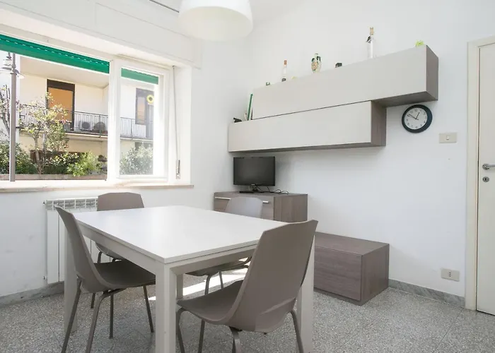 N050 - Numana, Trilocale In Centro Con Portico E Posto Auto *