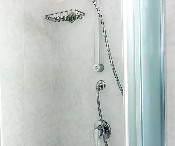 N050 - Numana, Trilocale In Centro Con Portico E Posto Auto Numana