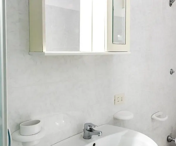 N050 - Numana, Trilocale In Centro Con Portico E Posto Auto Appartamento *