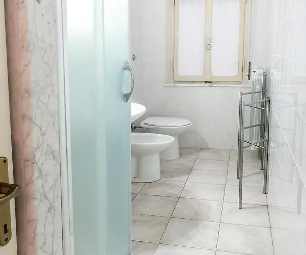 N050 - Numana, Trilocale In Centro Con Portico E Posto Auto *