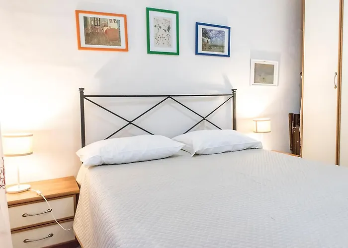 N050 - Numana, Trilocale In Centro Con Portico E Posto Auto Numana